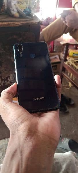 Vivo y 11 1