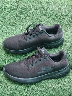 Sketchers GoRun UK 9, EUR 43.5