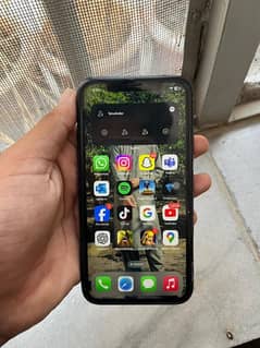 iphone xr jv 10by10 with box one hand use phone hai