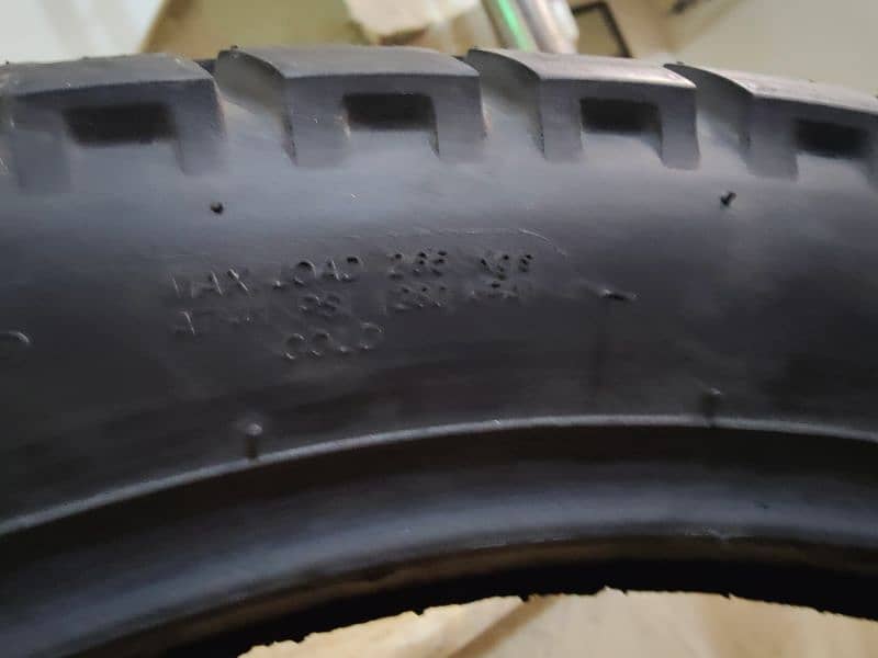 Used Service Tyre 3.50-18 Duragrip 4