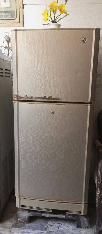 fridge for sale everything working 1