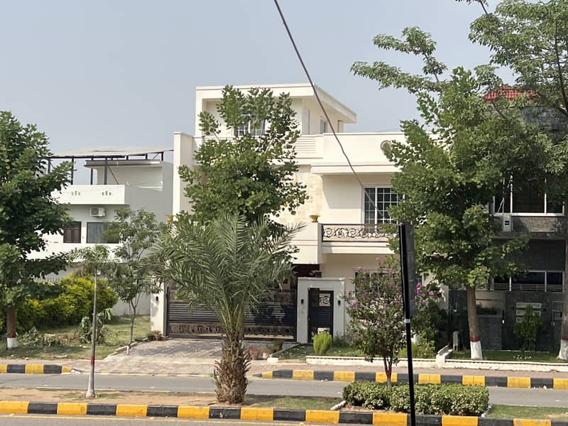 8 MARLA USED HOUSE FOR SALE MULTI F-17 ISLAMABAD 19