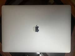 macbook pro 2018 , 15 inche