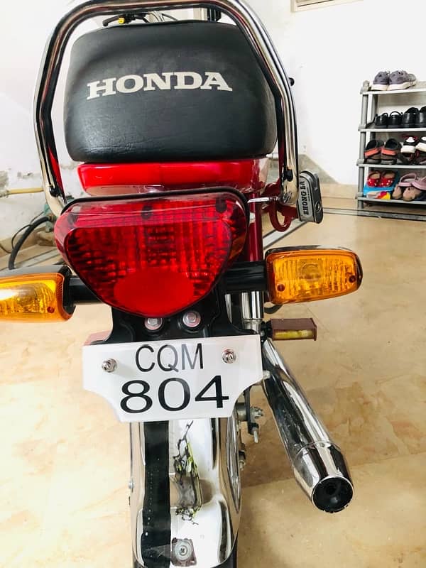 Honda CD70. Golden VVIP Number 804 3