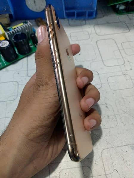 Iphone Xs Max non PTA 4