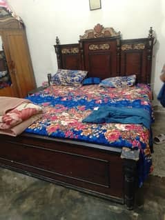 king size bed and dressing table contact no 03440818095