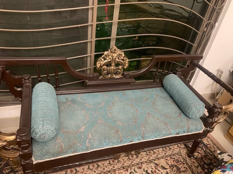 2 seater sofa in  very good condition 1