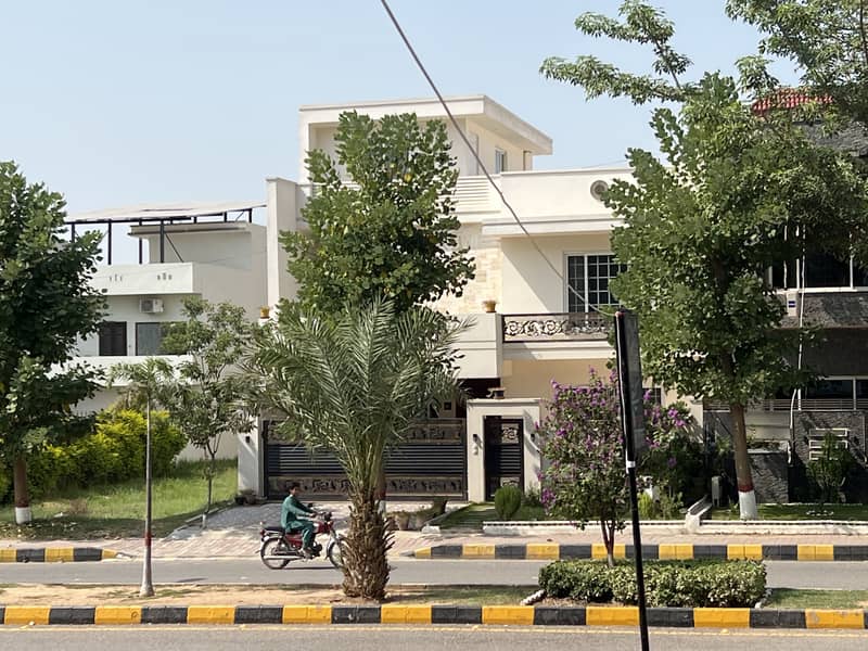 8 MARLA LUXURY BRAND NEW HOUSE FOR SALE MULTI F-17 ISLAMABAD 21