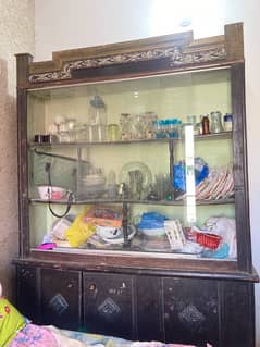 showcash + dressing table