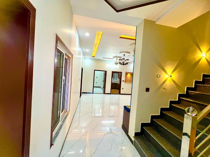 8 MARLA LUXURY BRAND NEW HOUSE FOR SALE F-17 ISLAMABAD ALL FACILITY 14