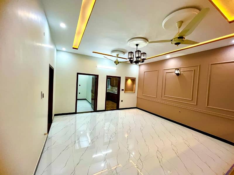 8 MARLA LUXURY BRAND NEW HOUSE FOR SALE F-17 ISLAMABAD ALL FACILITY 16