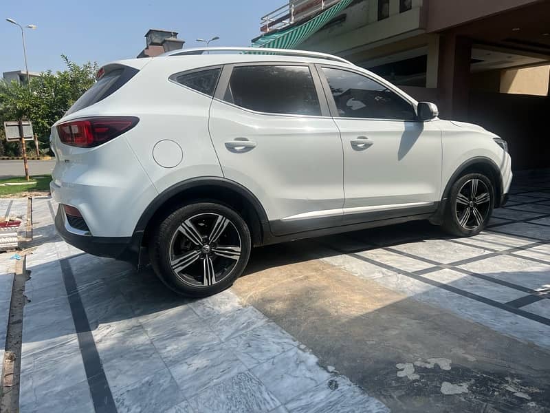 MG ZS 2021 1