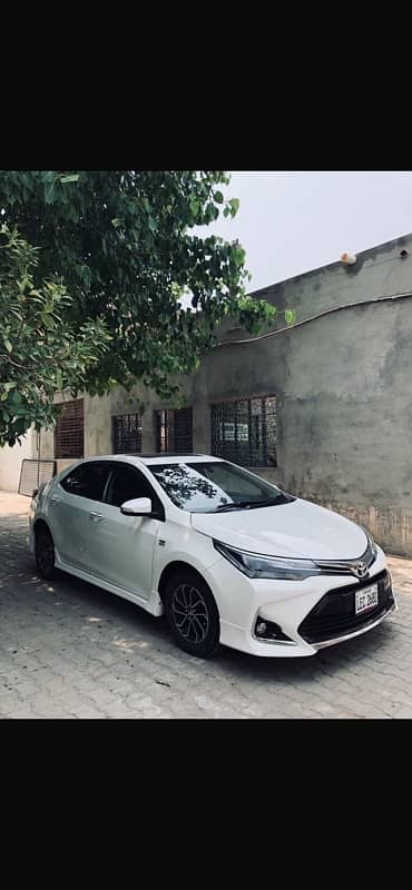 Toyota Corolla Altis 2015 4