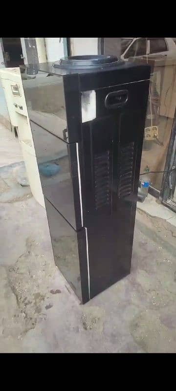 Water Dispenser with refrigerator | Dispenser for Sale 3