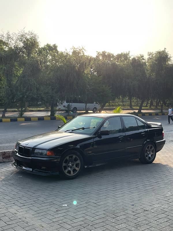 BMW 3 Series 1993 6