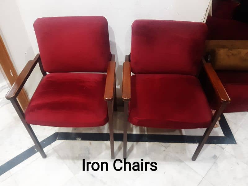 2x Coffee Chairs & 2x Iron Chairs Good Condition For Sale 3