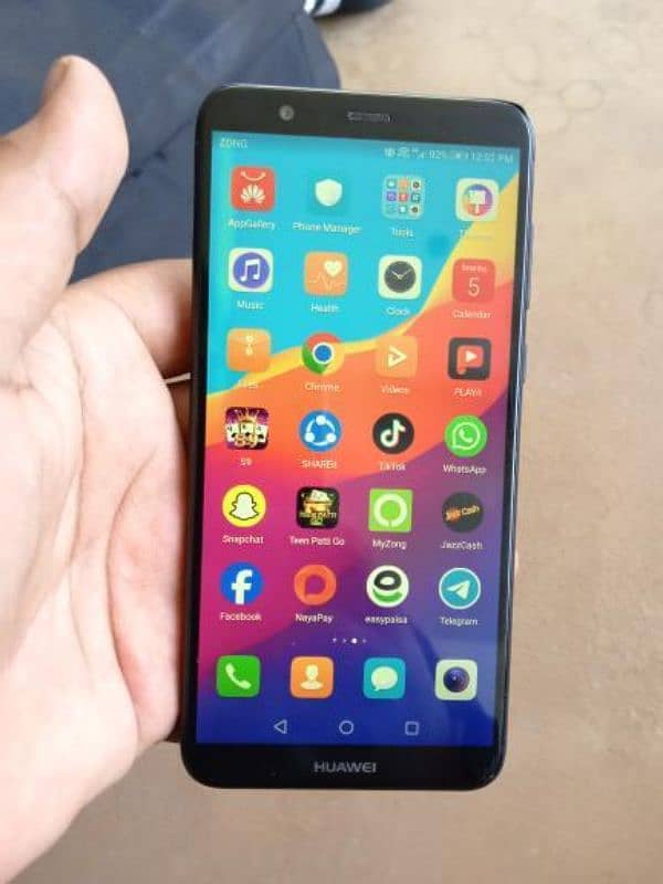 HUAWEI P smart ram4 gb64 only phone 1