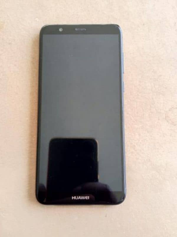 HUAWEI P smart ram4 gb64 only phone 2