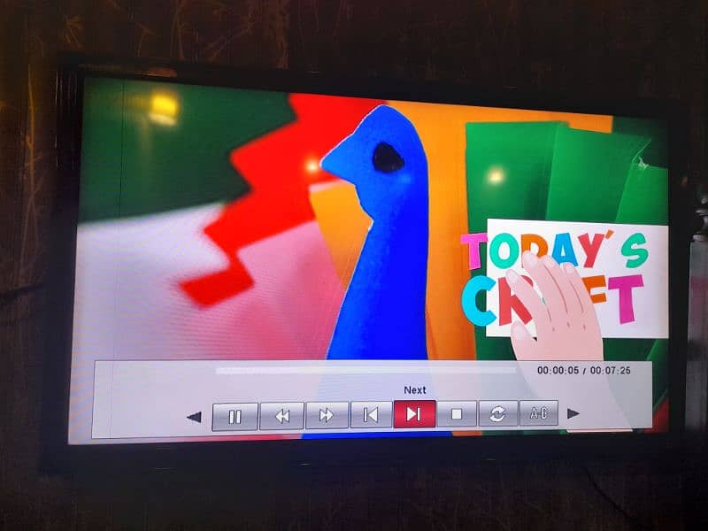 ORIGINAL SONY LCD FROM USA  BIG SIZE 56 INCHES EXCELLENT SOUND QUAILTY 1