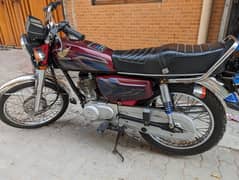 Honda 125 Red 2008/2009 modal very good condition