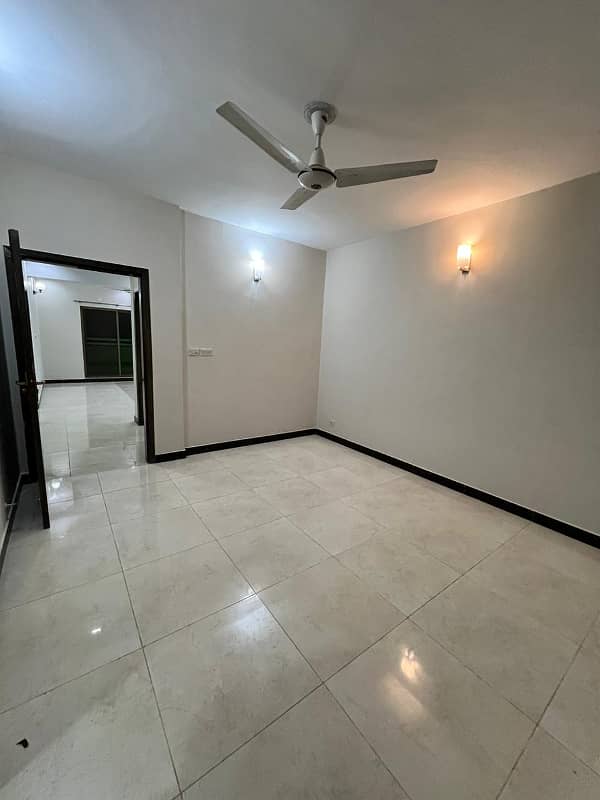 Brand New 10 Marla Flat Is Available For Rent In Askari 11 Sector D At Super Hot Location 0