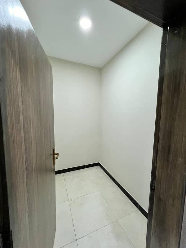 Brand New 10 Marla Flat Is Available For Rent In Askari 11 Sector D At Super Hot Location 4