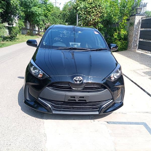 Toyota Yaris 2021 Grade 4 3