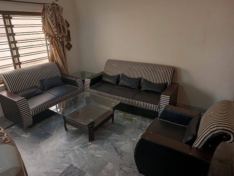 Seven Seater Sofa set in good condition 10