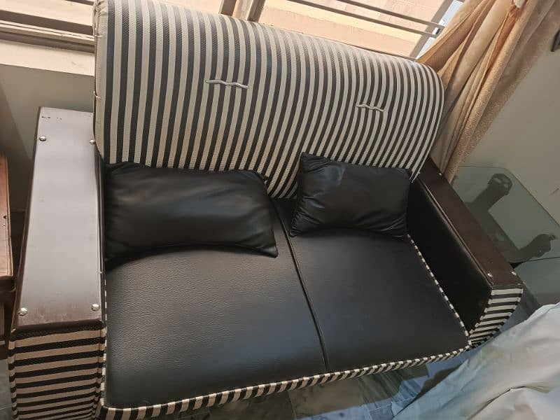 Seven Seater Sofa set in good condition 11