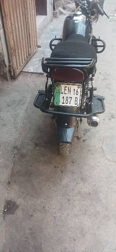 suzuki 150 for sale 03234552653 all docoumets clear