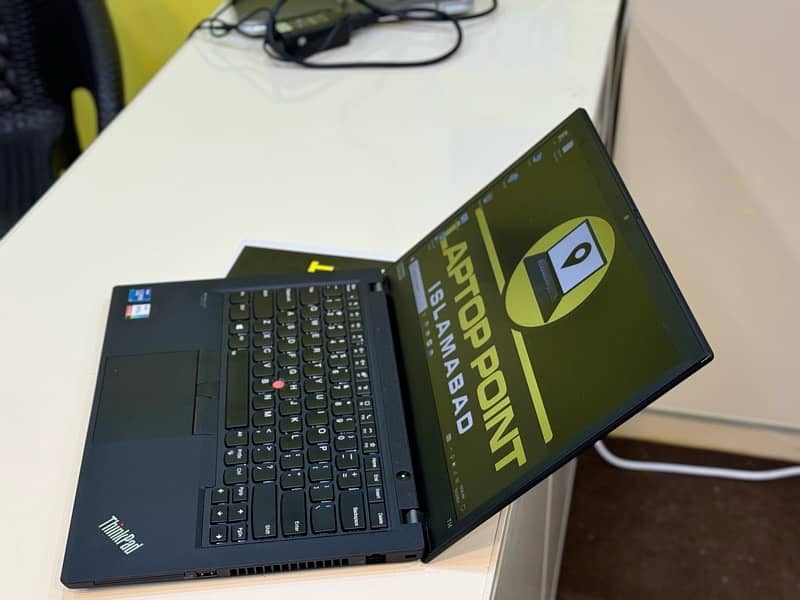 Lenovo thinkpad  t14 gen 2 core i7 11th generation 2