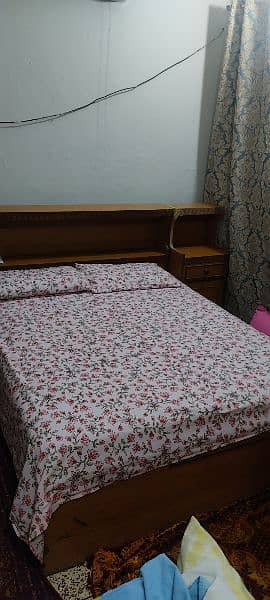 Wooden Double Bed Queen Size with 2 side tables 1