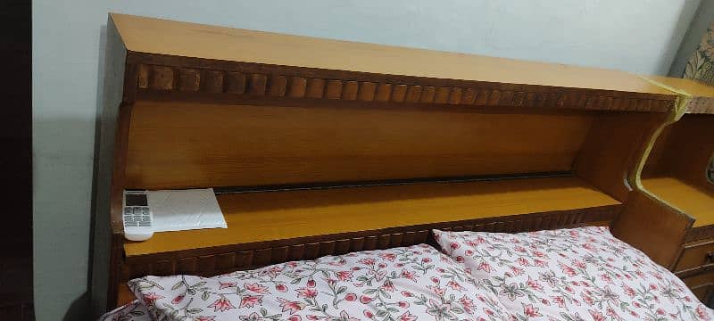 Wooden Double Bed Queen Size with 2 side tables 4