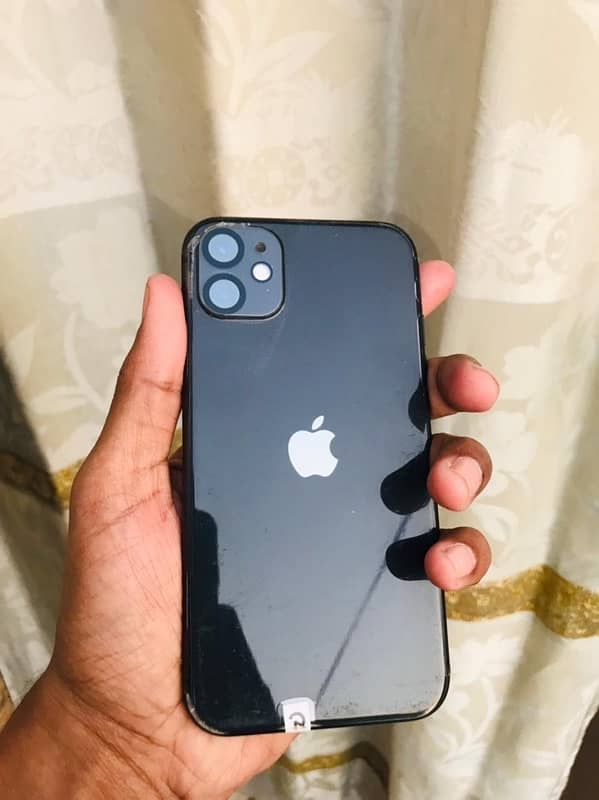 Iphone 11 64 GB PTA Approved 1