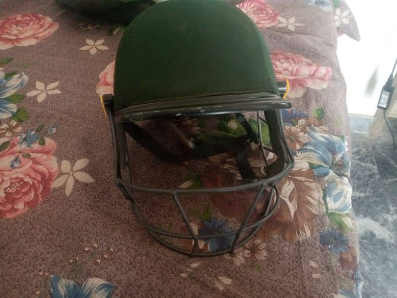 used cricket kit for sale urgent 0