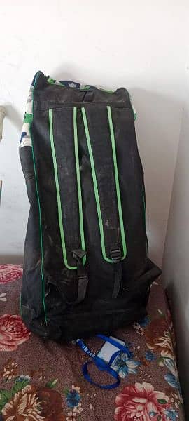 used cricket kit for sale urgent 6