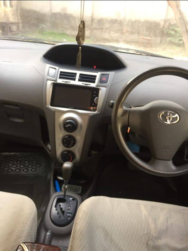 Toyota Vitz 2007 4