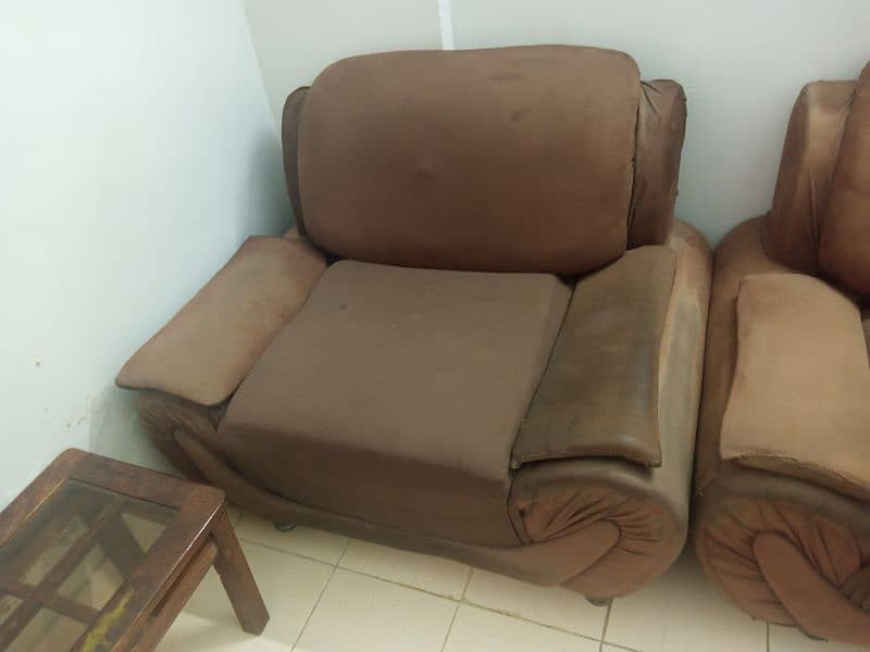 Selling couches 2