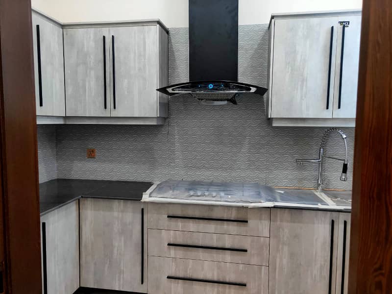 BRAND NEW HOUSE FOR SALE ONE KANAL 19