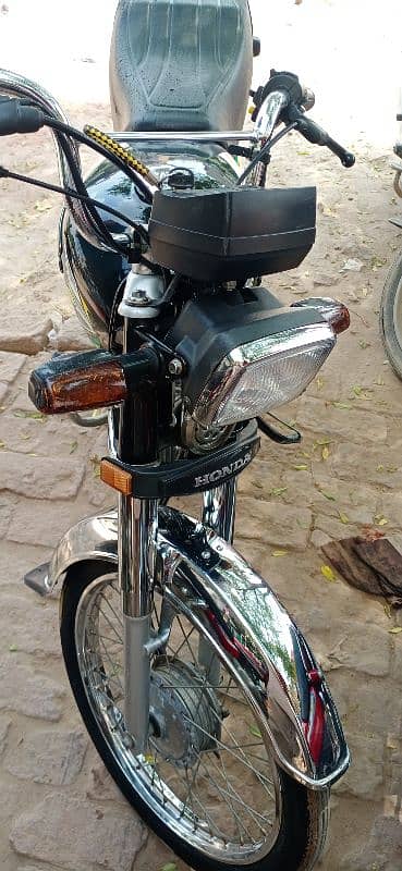 Honda CD 70 Like New Black Colore Applied For 10