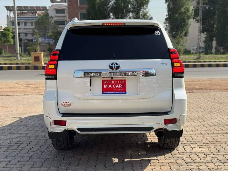 Toyota Prado 2019 3