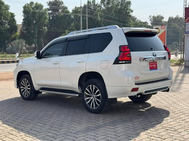 Toyota Prado 2019 4