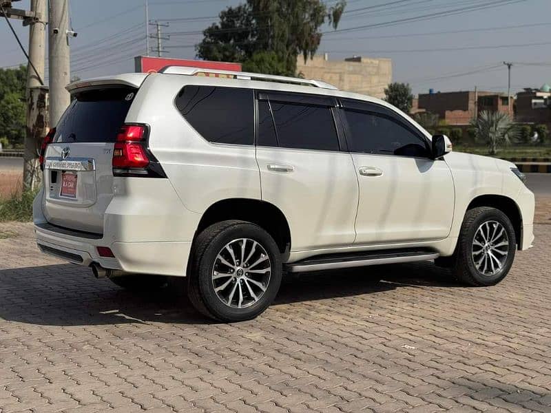 Toyota Prado 2019 5