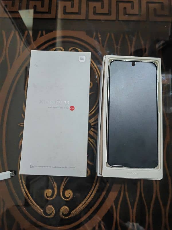 Xiaomi 13 8/256GB White Color 4