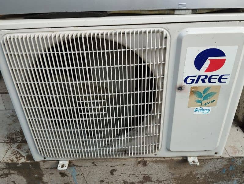 Gree ac split 1.5 ton available hy 1