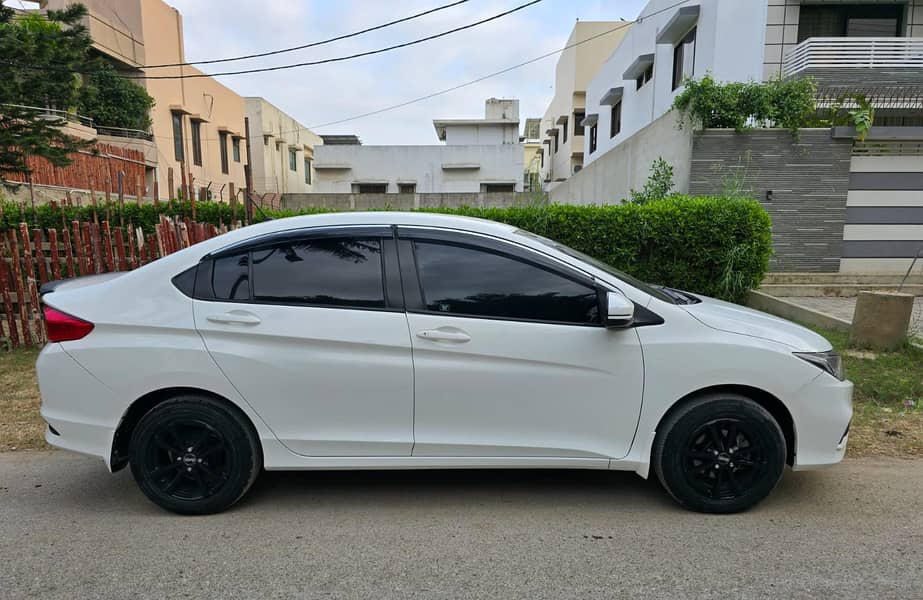 Honda City 1.2L M/T 2021 Manual 4