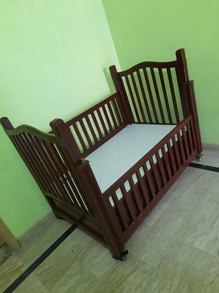 baby cot / baby bed / kids cot / kids bed / kids furniture / 3