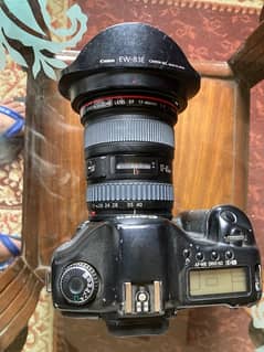 canon 5D Mark l with vertical Battery Grip and canon 17-40 mm F4 0