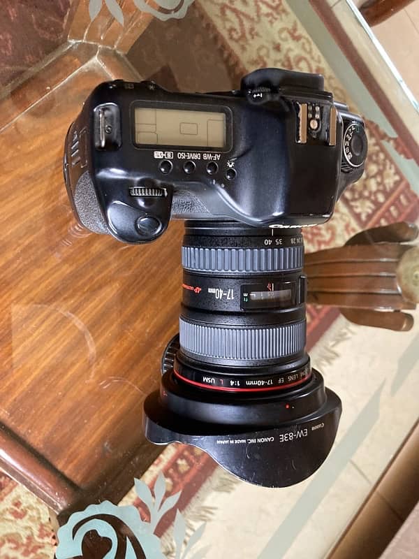 canon 5D Mark l with vertical Battery Grip and canon 17-40 mm F4 1