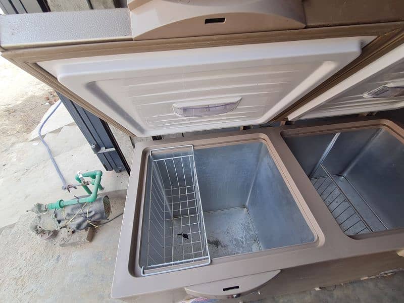 new freezer only used 4 month 1